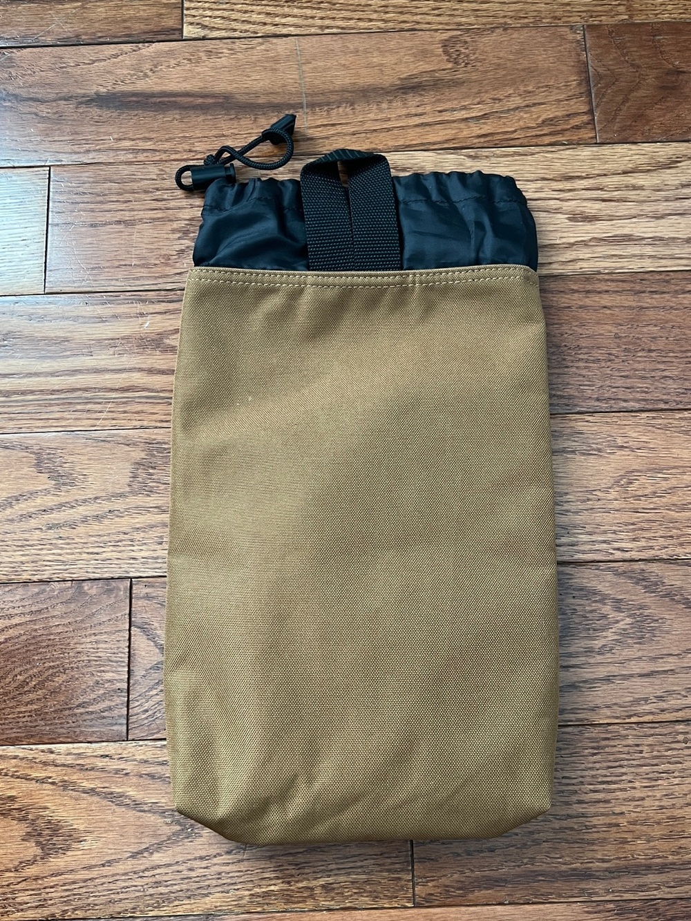 Carhartt Parcel Tan and Black Drawstring Utility Pouch - Picture 2 of 4